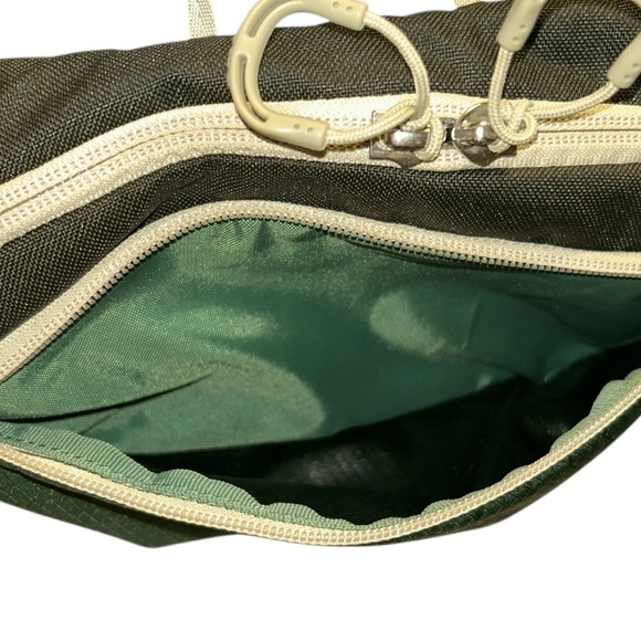 Osprey Daylite Waist Pack Belt Bag in Green NWOT - Picture 6 of 7